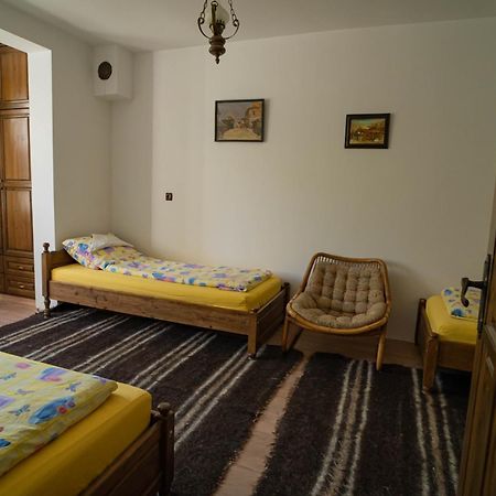 Neda'S House Hotel Cherven  Ngoại thất bức ảnh